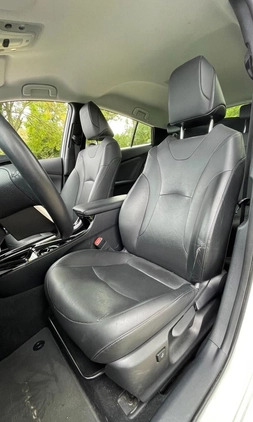 Toyota Prius cena 94800 przebieg: 55559, rok produkcji 2017 z Kolonowskie małe 154